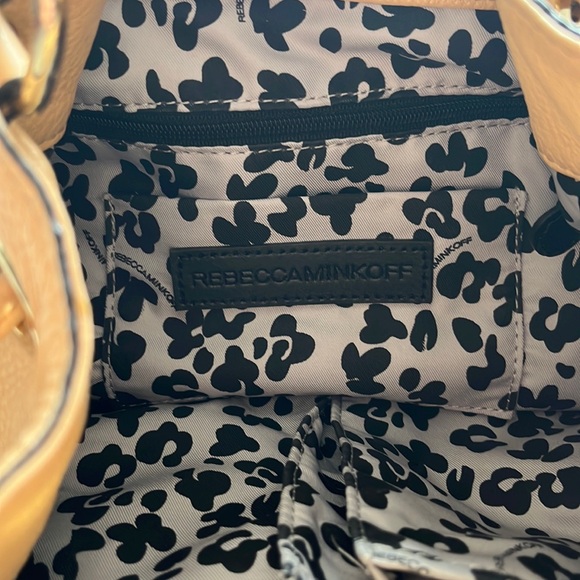 NEW Rebecca Minkoff Lexi Leather Bucket Bag - Picture 9 of 12